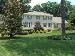 This pristine Georgian revival home combines the American Traditional aesthetic with state-of-the-art updates for a busy family in the 21st century.