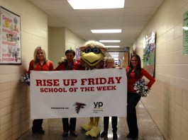 falcons-cheerleaders-and-freddie